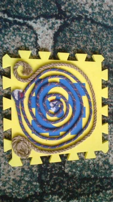 Jak zrobić zegar słoneczny zrób to sam dla przedszkola z papieru i tektury, na wsi własnymi rękami w domu: zdjęcia, pomysły.  Jak narysować zegar słoneczny?  Prezent zrób to sam dla przedszkola: najlepsze pomysły ze zdjęciem
