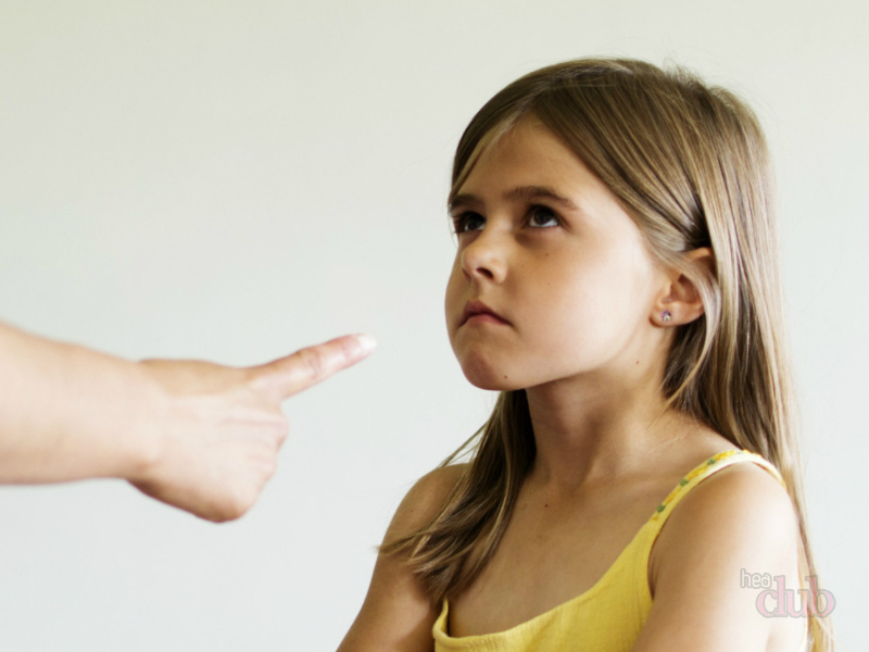 Ребенок кричит, не слушается родителей и психует: что делать и как реагировать на непослушание — советы психолога.