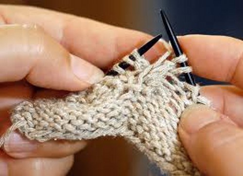 Вязание берета спицами для женщин. Планета вязания.