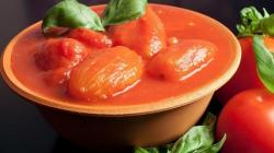 Pomidory we własnym soku bez sterylizacji Jak gotować pomidory we własnym soku